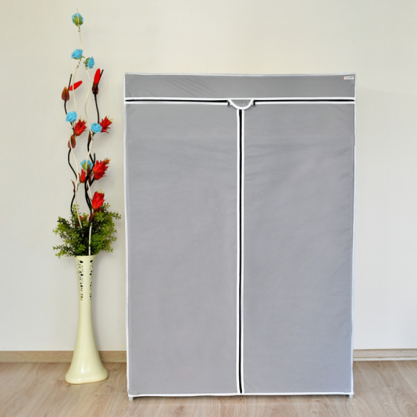 Poundstretcher store canvas wardrobe